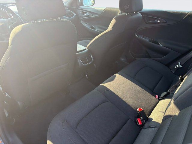 Used 2022 Chevrolet Malibu LT FWD image 15