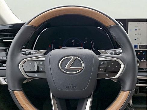 Certified 2024 Lexus RX 350 AWD w/ Convenience Package image 17