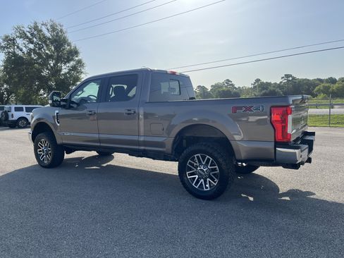 Used 2019 Ford F250 Lariat w/ Lariat Value Package AWD/4WD image 6