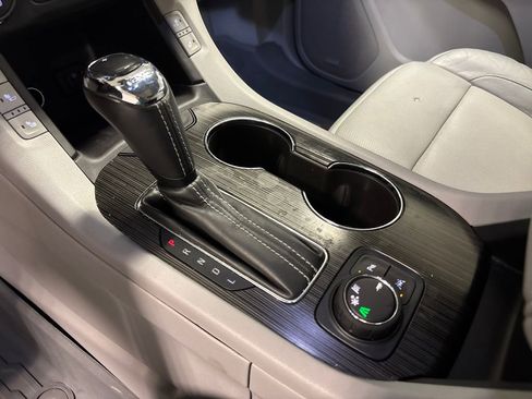 Used 2017 GMC Acadia SLT w/ LPO, Floor Liner Package image 41