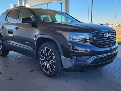 Used 2019 GMC Acadia SLT w/ Black Edition image 4