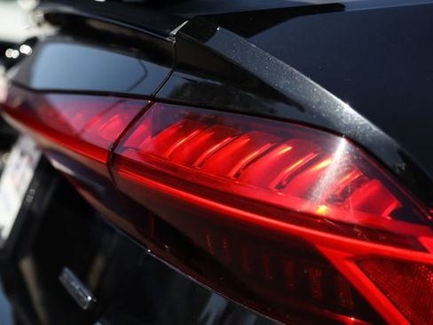 Used 2021 Audi A7 e Prestige w/ Prestige Package image 20