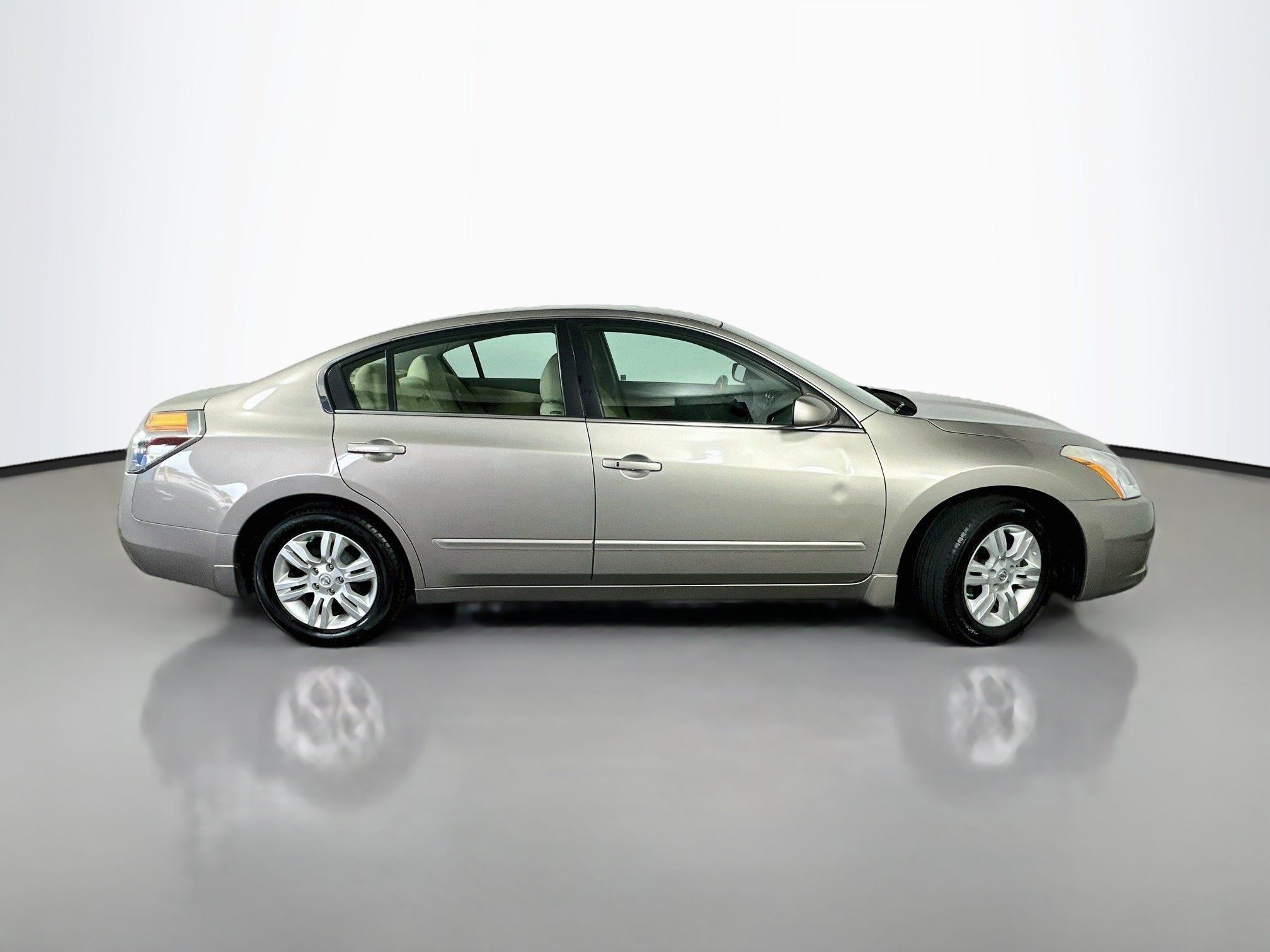 Used 2012 Nissan Altima 2.5 S w/ Convenience Pkg FWD image 8