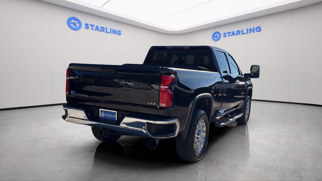 Used 2025 Chevrolet Silverado 3500 LTZ w/ LTZ Plus Package AWD/4WD image 8
