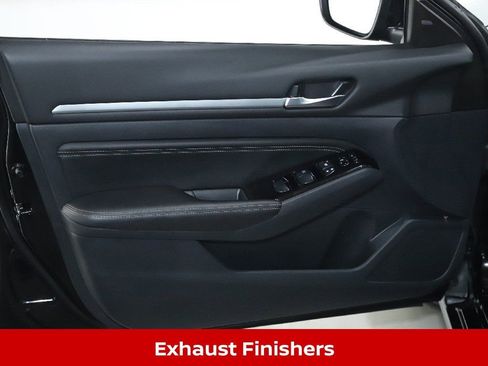 Certified 2023 Nissan Altima 2.5 SV w/ SV Premium Package image 17