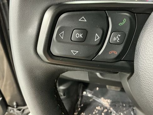 Used 2024 Jeep Wrangler Sport S image 10