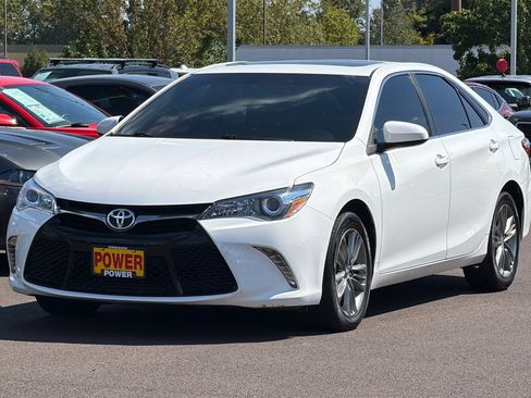 Used 2017 Toyota Camry SE FWD image 8