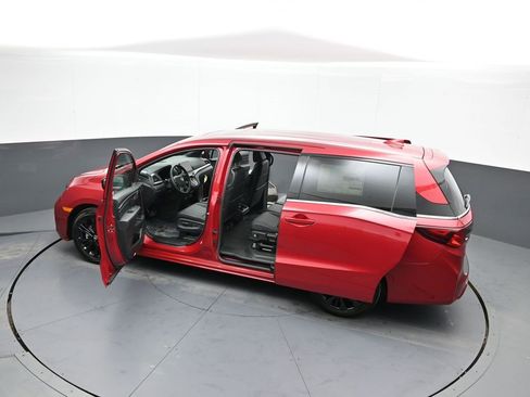 Certified 2025 Honda Odyssey Sport-L image 46
