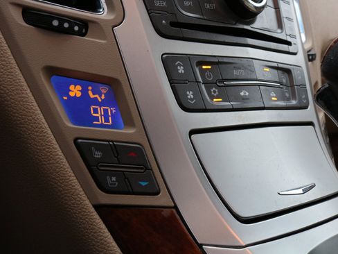 Used 2011 Cadillac CTS Premium image 36