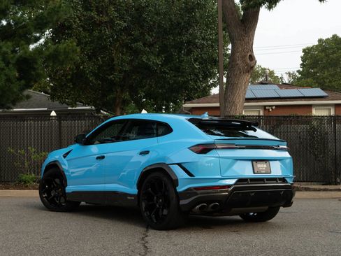 Used 2024 Lamborghini Urus Performante AWD/4WD image 9