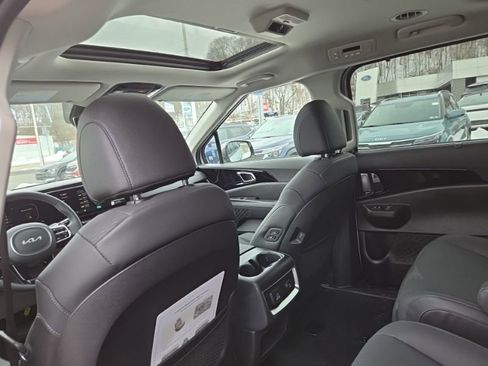 New 2026 Kia Carnival SX Prestige FWD image 23