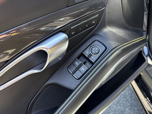 Used 2019 Porsche 911 Turbo AWD/4WD image 12