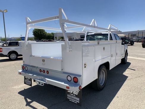 New 2025 Ford F350 XL w/ XL Chrome Package RWD image 35