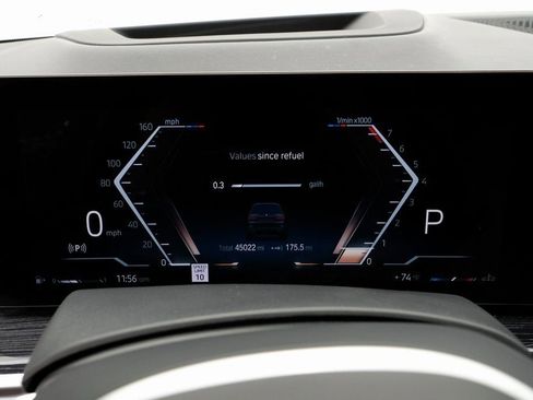 Used 2023 BMW X7 xDrive40i w/ M Sport Package image 16