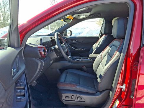 Certified 2025 Chevrolet Equinox RS w/ Safety and Technology Package image 13