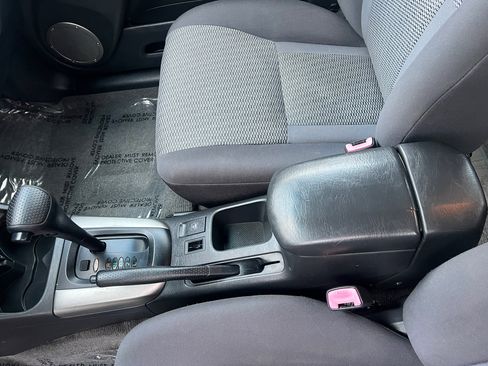 Used 2005 Toyota RAV4 2WD image 17