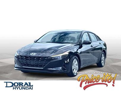 Used 2023 Hyundai Elantra SE