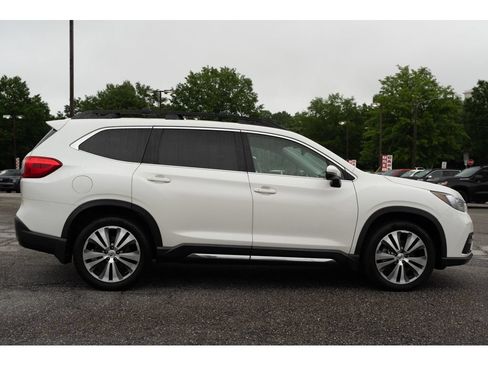 Used 2022 Subaru Ascent Limited w/ Technology Package AWD/4WD image 9