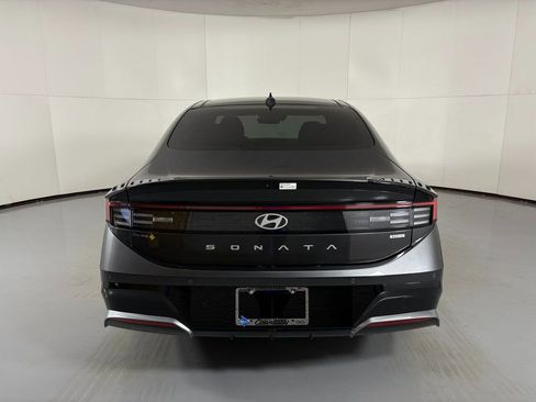 Used 2025 Hyundai Sonata Limited image 7