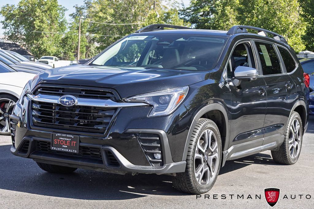 Used 2023 Subaru Ascent Limited w/ Technology Package AWD/4WD image 17