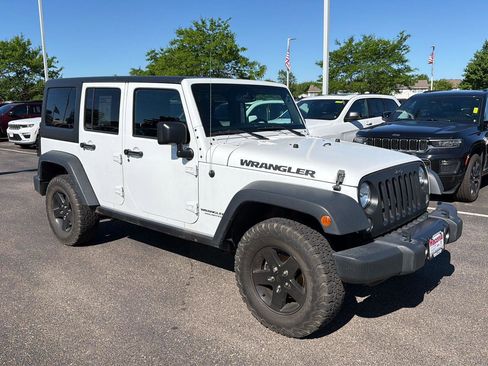 Used 2017 Jeep Wrangler Unlimited Sport AWD/4WD image 2