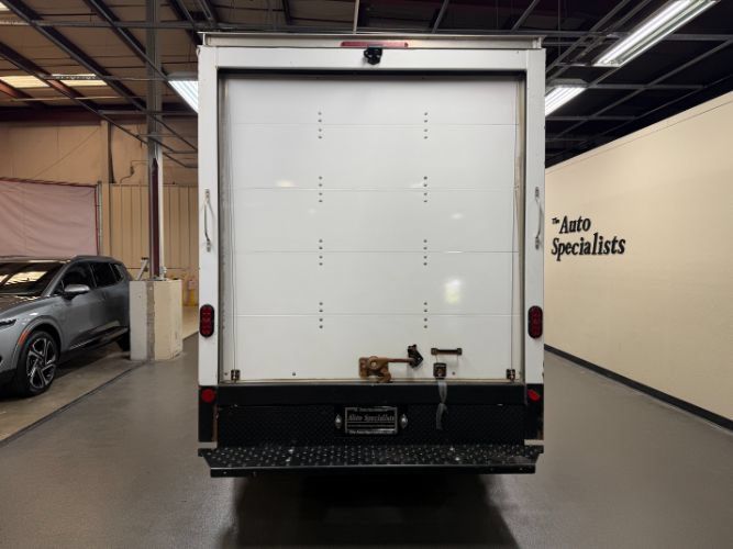 Used 2022 Ford Transit 350 DRW RWD image 3