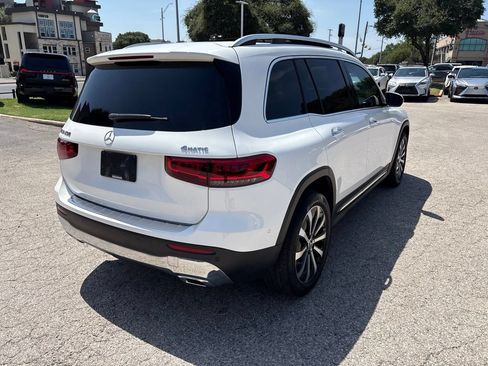 Used 2023 Mercedes-Benz GLB 250 4MATIC image 5
