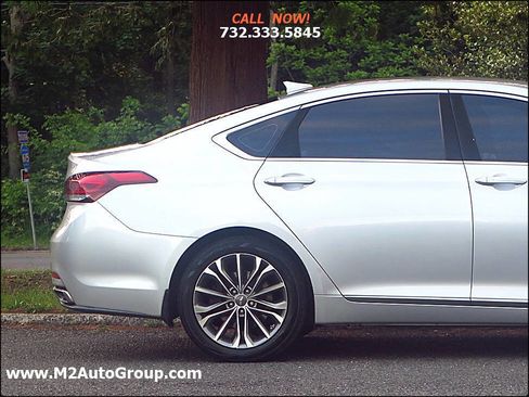 Used 2015 Hyundai Genesis 3.8 image 22