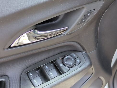 Used 2024 Chevrolet Equinox RS FWD image 13