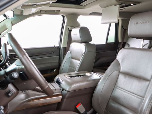 Used 2018 GMC Yukon Denali w/ Denali Ultimate Package image 29