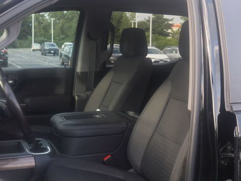 Used 2021 Chevrolet Silverado 1500 LT Trail Boss w/ Convenience Package II AWD/4WD image 18