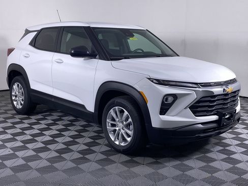 New 2026 Chevrolet TrailBlazer LS FWD image 19