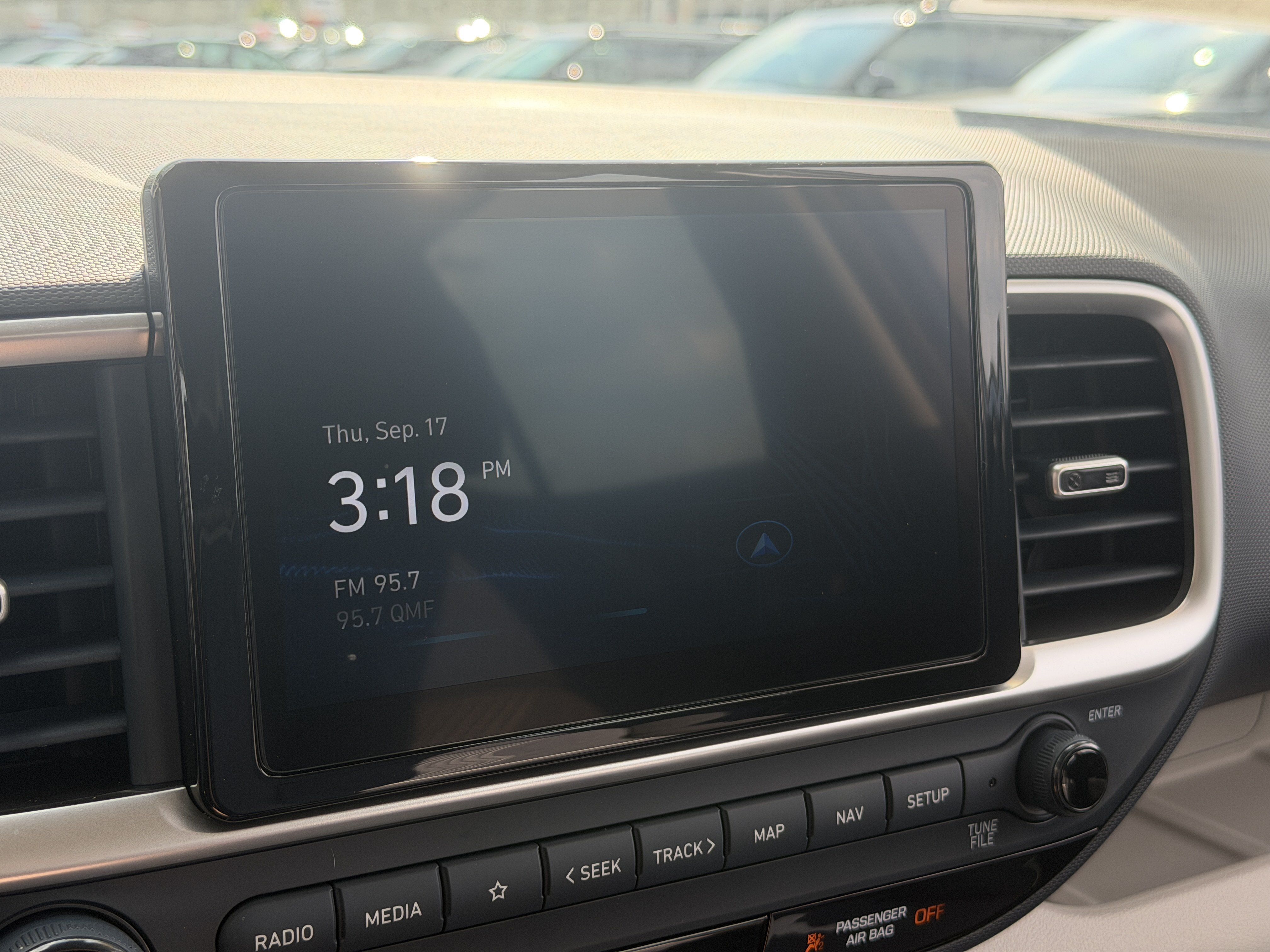 Certified 2025 Hyundai Venue Limited FWD image 35