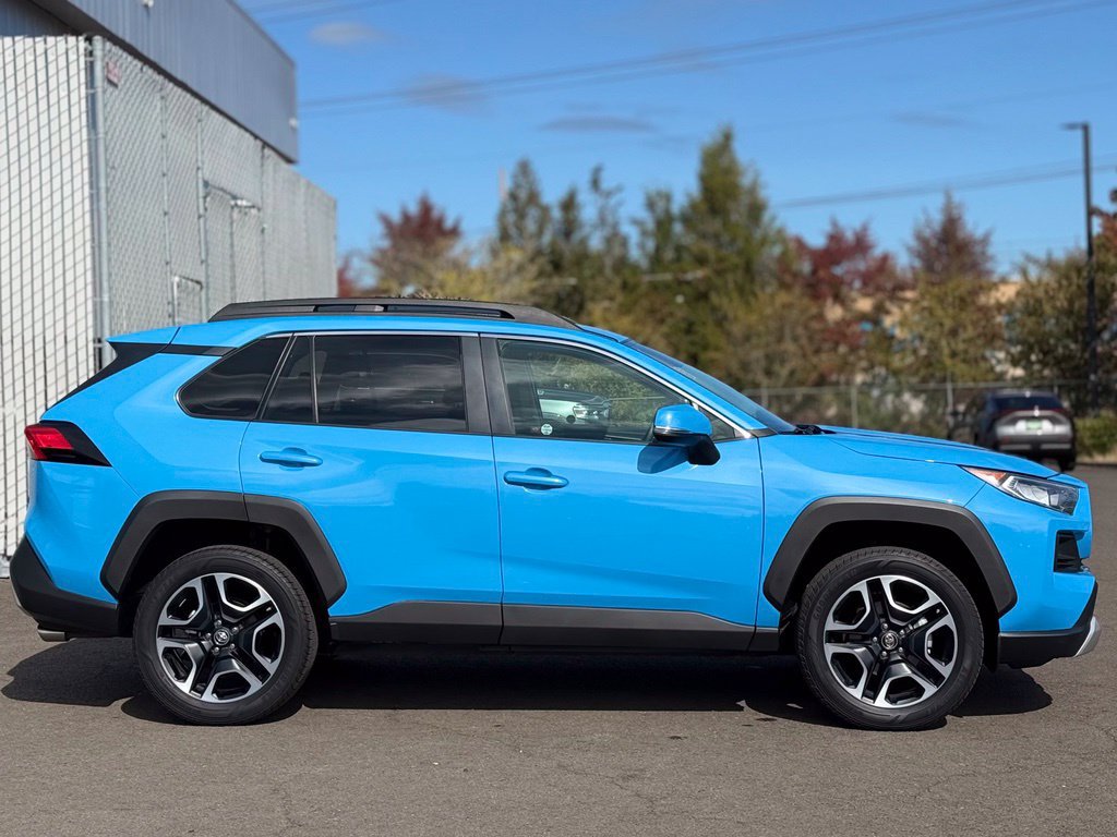 Used 2019 Toyota RAV4 Adventure AWD/4WD image 6