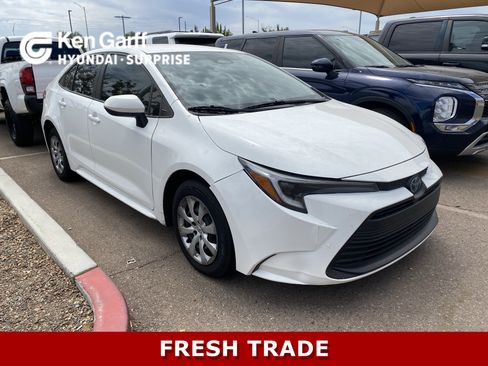 Used 2024 Toyota Corolla LE FWD image 1