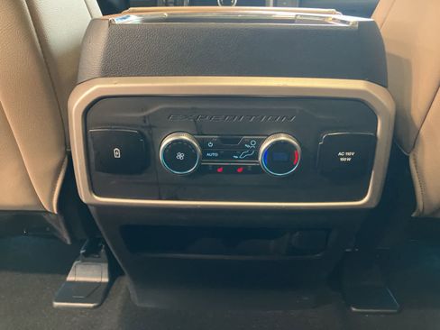 Used 2023 Ford Expedition Max Limited AWD/4WD image 32