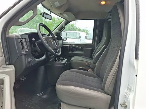 Certified 2024 Chevrolet Express 2500 w/ Driver Convenience Package RWD image 9