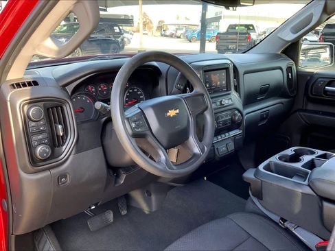 Used 2021 Chevrolet Silverado 1500 Custom image 18