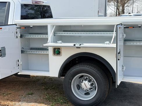 New 2026 GMC Sierra 3500 Pro w/ Convenience Package image 12