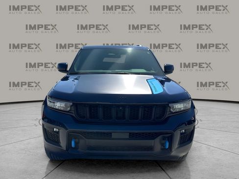 Used 2023 Jeep Grand Cherokee Trailhawk image 8