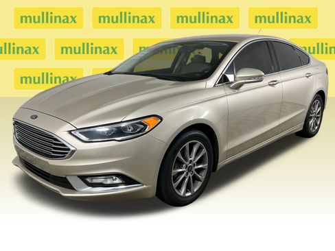 Certified 2017 Ford Fusion SE w/ Fusion SE Technology Package image 14