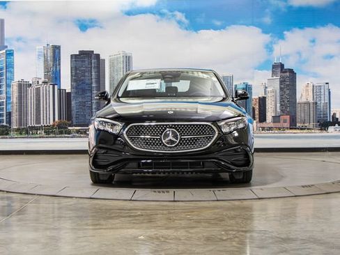 Used 2026 Mercedes-Benz E 350 4MATIC Sedan image 3