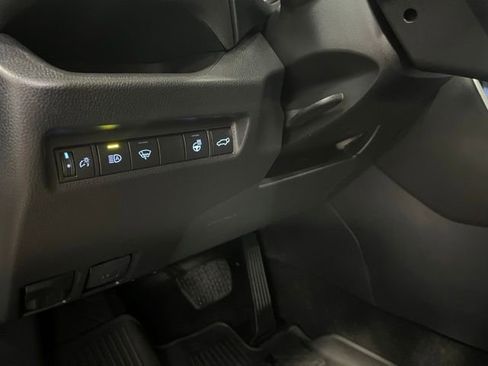 Certified 2022 Toyota RAV4 XLE Premium AWD/4WD image 16