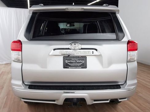 Used 2013 Toyota 4Runner Limited AWD/4WD image 4
