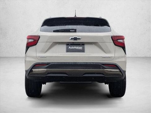New 2026 Chevrolet Trax ACTIV w/ Sunroof Package image 6