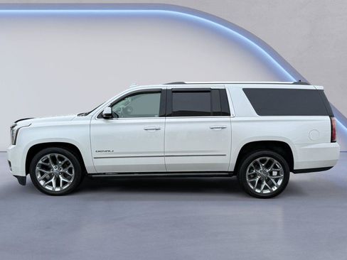 Used 2019 GMC Yukon XL Denali w/ Denali Ultimate Package AWD/4WD image 6