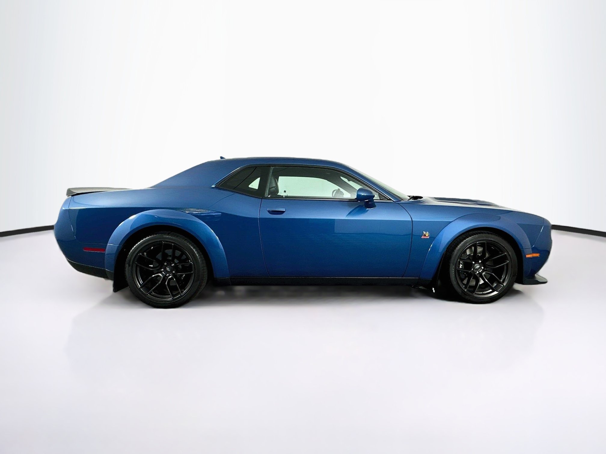 Used 2022 Dodge Challenger R/T Scat Pack RWD image 10