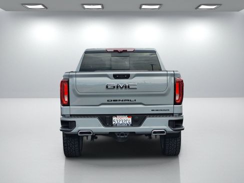 Used 2025 GMC Sierra 1500 Denali w/ Denali Reserve Package AWD/4WD image 5