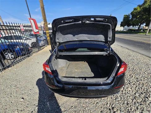 Used 2019 Honda Accord Sport image 32