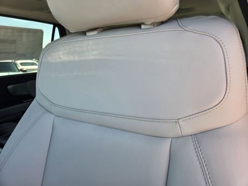 New 2026 Ford Expedition Active RWD image 13